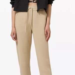 LULULEMON Scuba High-Rise Jogger  Full Length Beige